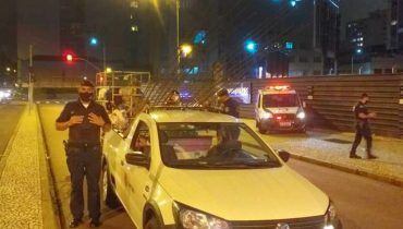 GM na praça em homenagem às vítimas da Covid