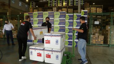 Paraná recebe novo lote de vacinas para combate à covid-19