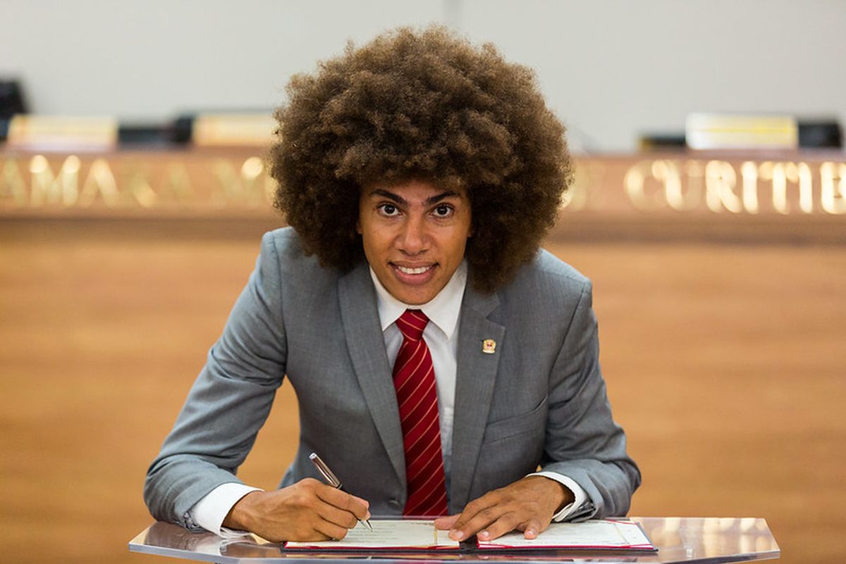 Vereador Renato Freitas (PT) no alvo da ira dos evangélicos da Câmara de Curitiba