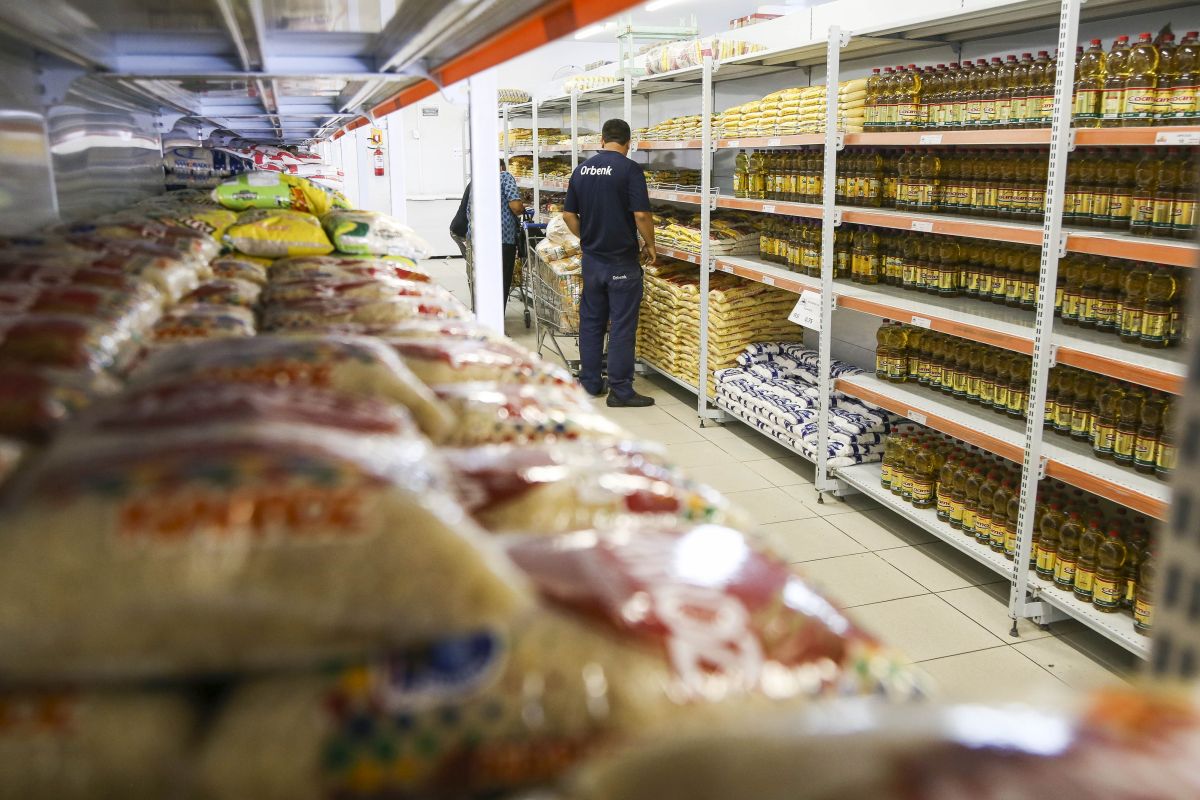 Armazém da Família