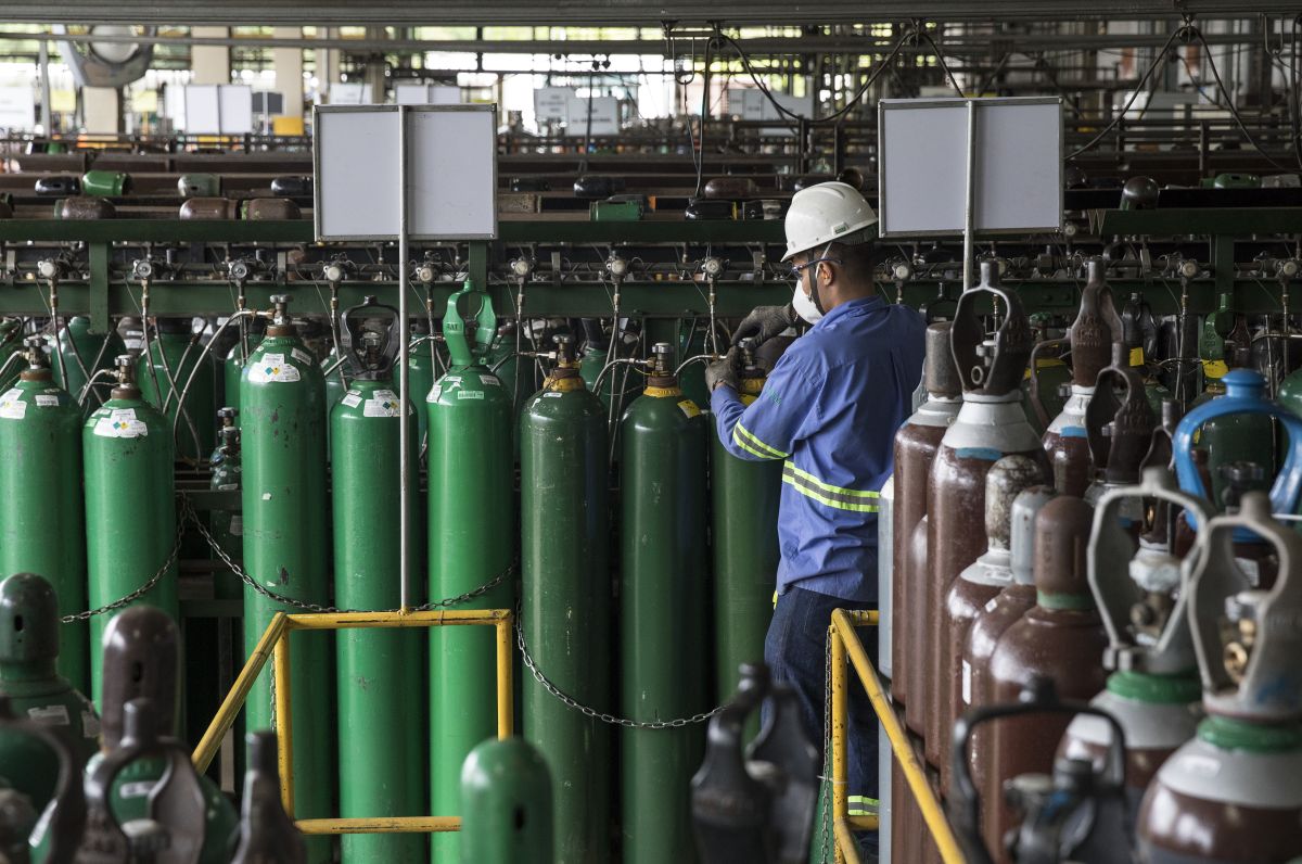 Defesa Civil precisa de cilindros de oxigênio como doação ou empréstimo.
