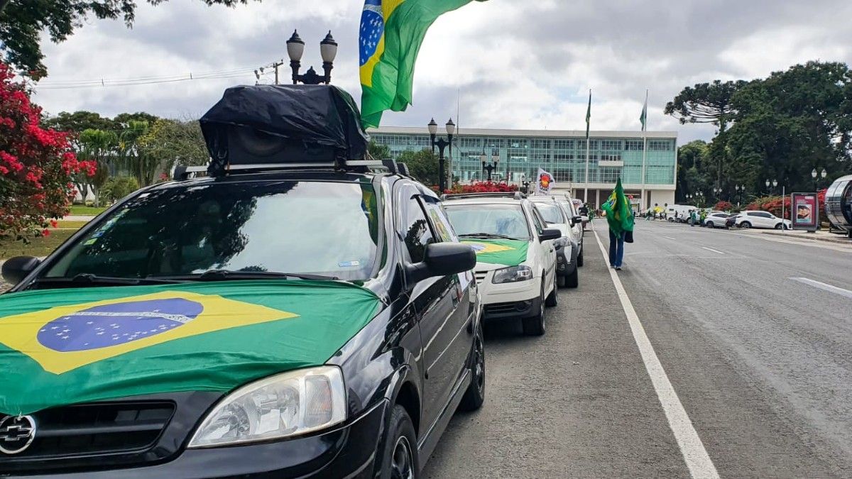 carreata bolsonaro curitiba