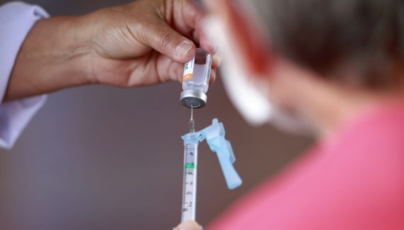Nova etapa de vacinação nesta segunda-feira