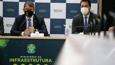 Ratinho Jr negocia novo modelo de contratos de pedágios em Brasília