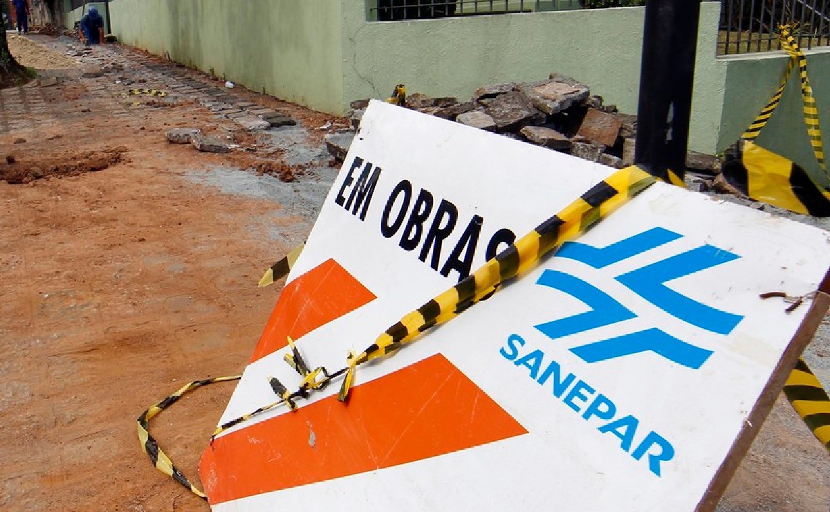 Rompimento de adutora de grande porte deixa curitibanos sem água