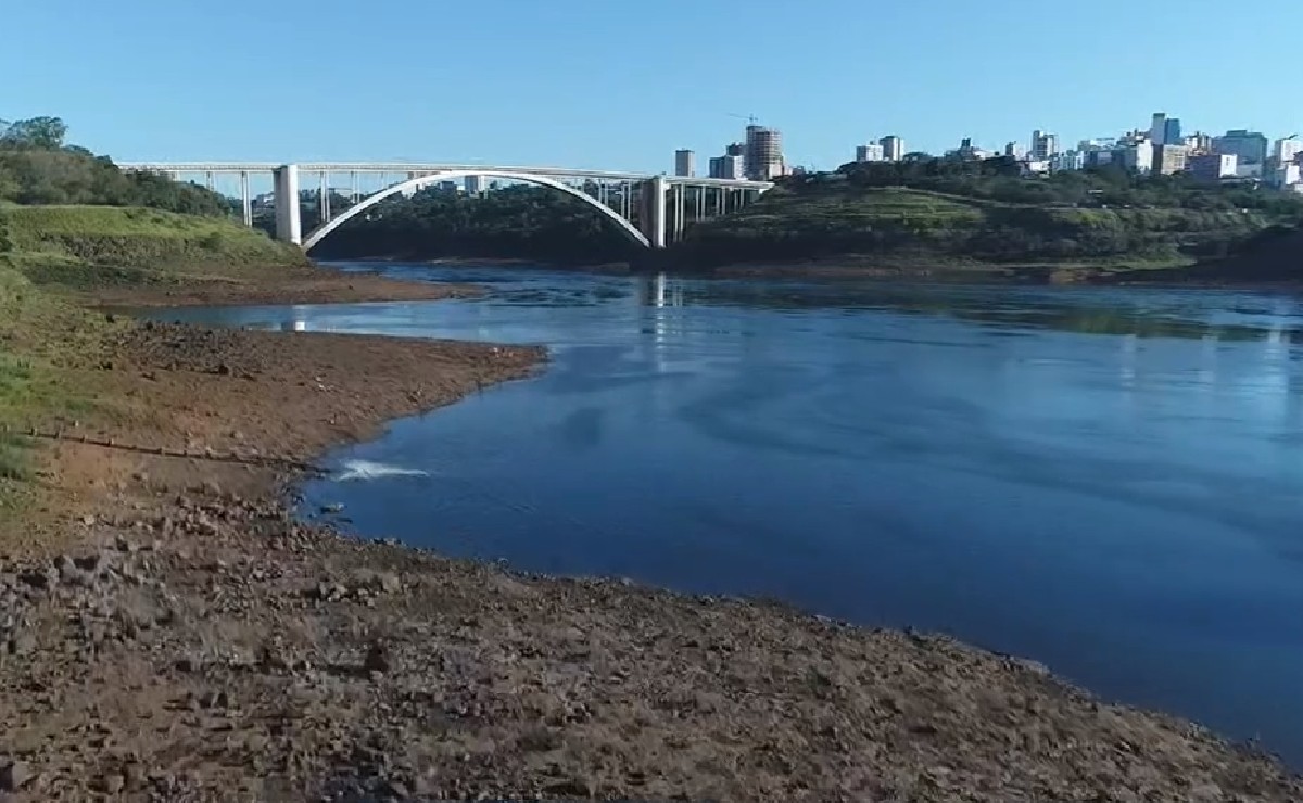 Rio Paraná está com o menor nível em 37 anos