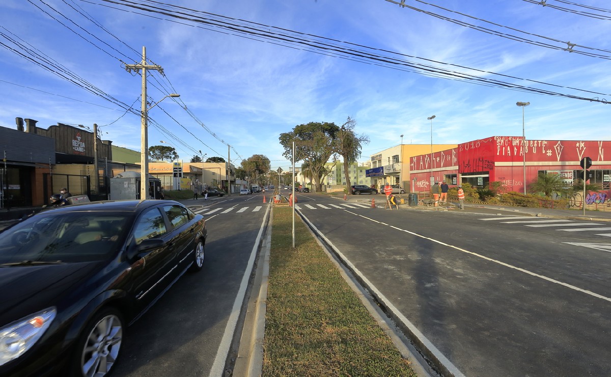 Trincheira da Mário Tourinho é liberada em Curitiba após três anos