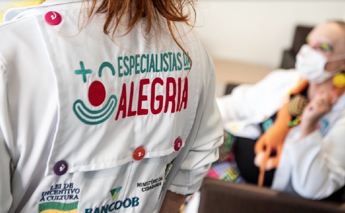 palhaços doam sangue em hospital de Curitiba