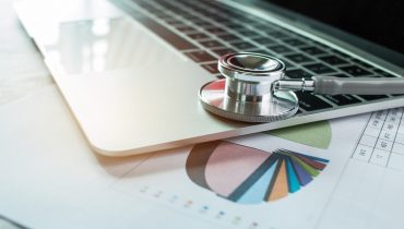 Empresas que oferecem plano de saúde são um diferencial no mercado de trabalho / Foto: ShutterStock