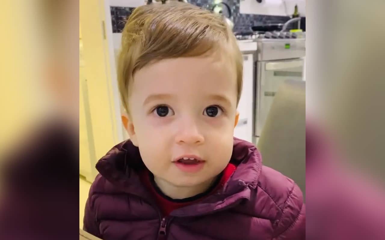 Menino de Curitiba imita o carro do sonho e viraliza