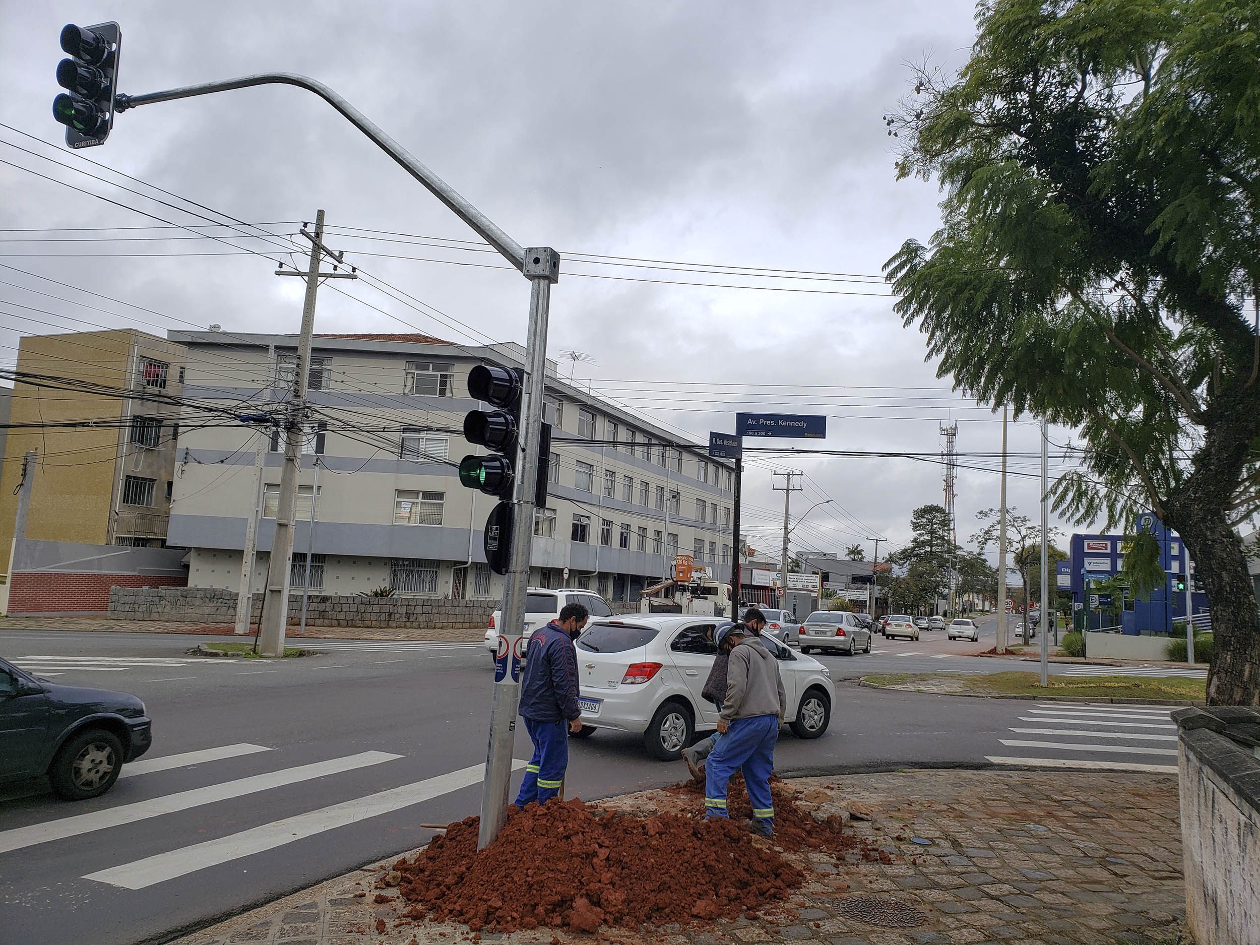 Cruzmento importante de Curitiba estará melhor iluminado