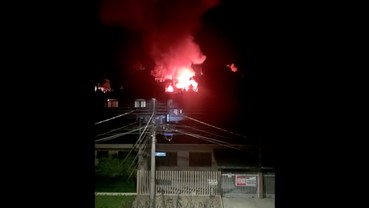 incendio casa santa felicidade
