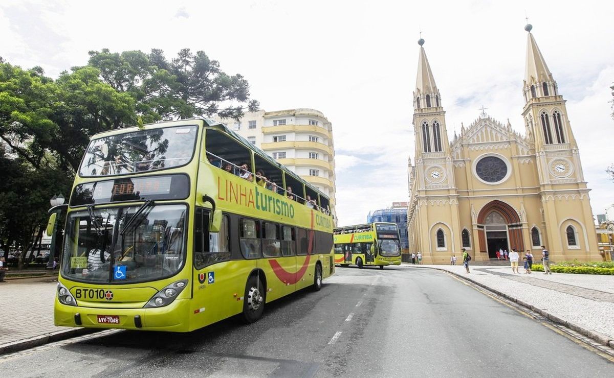 ônibus turismo