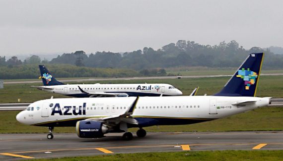 aviões da Azul tiveram asas congeladas por causa do frio na Grande Curitiba