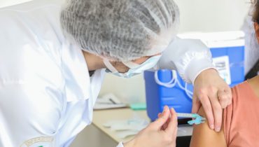 vacina covid curitiba