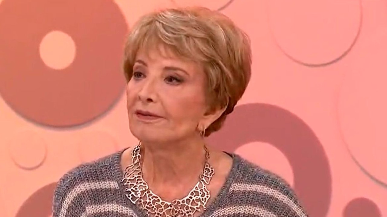 atriz glória menezes