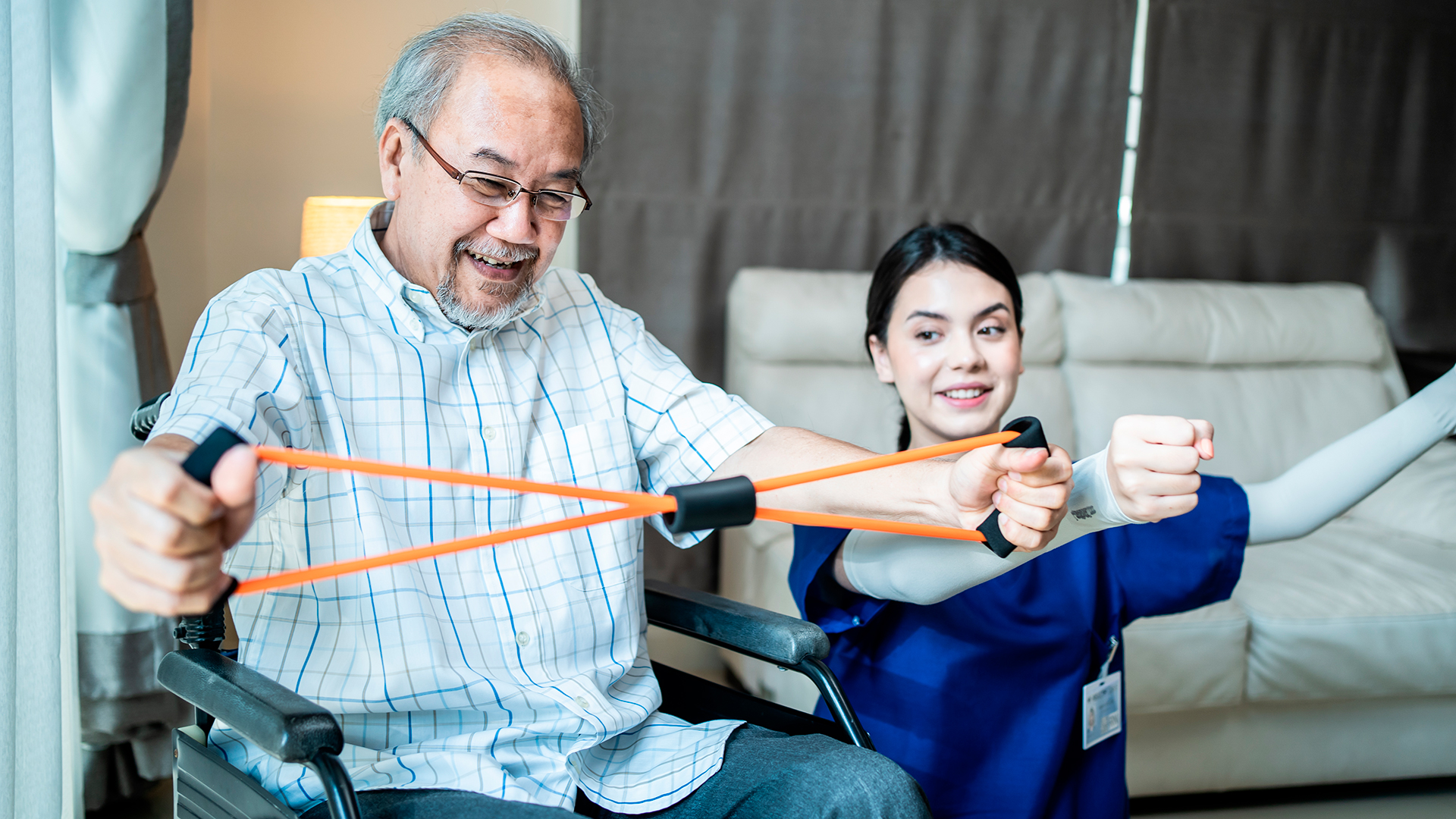 A fisioterapia é ainda mais importante para os idosos. Crédito: Shutterstock