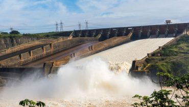 A geração adicional é classificada como "imprescindível" pelo ONS e precisaria ser de no mínimo 5,5 gigawatts.