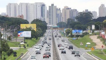 Movimento nas estradas neste retorno do feriado de 8 de setembro em Curitiba.