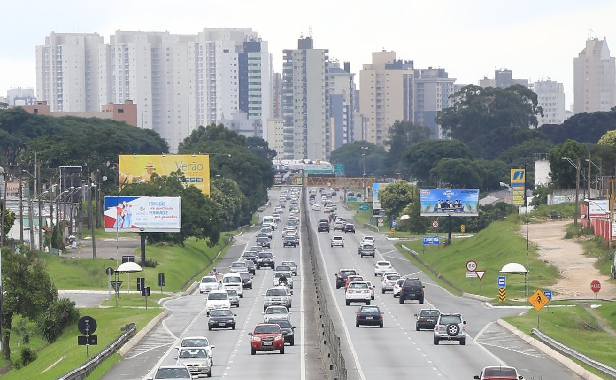 Movimento nas estradas neste retorno do feriado de 8 de setembro em Curitiba.