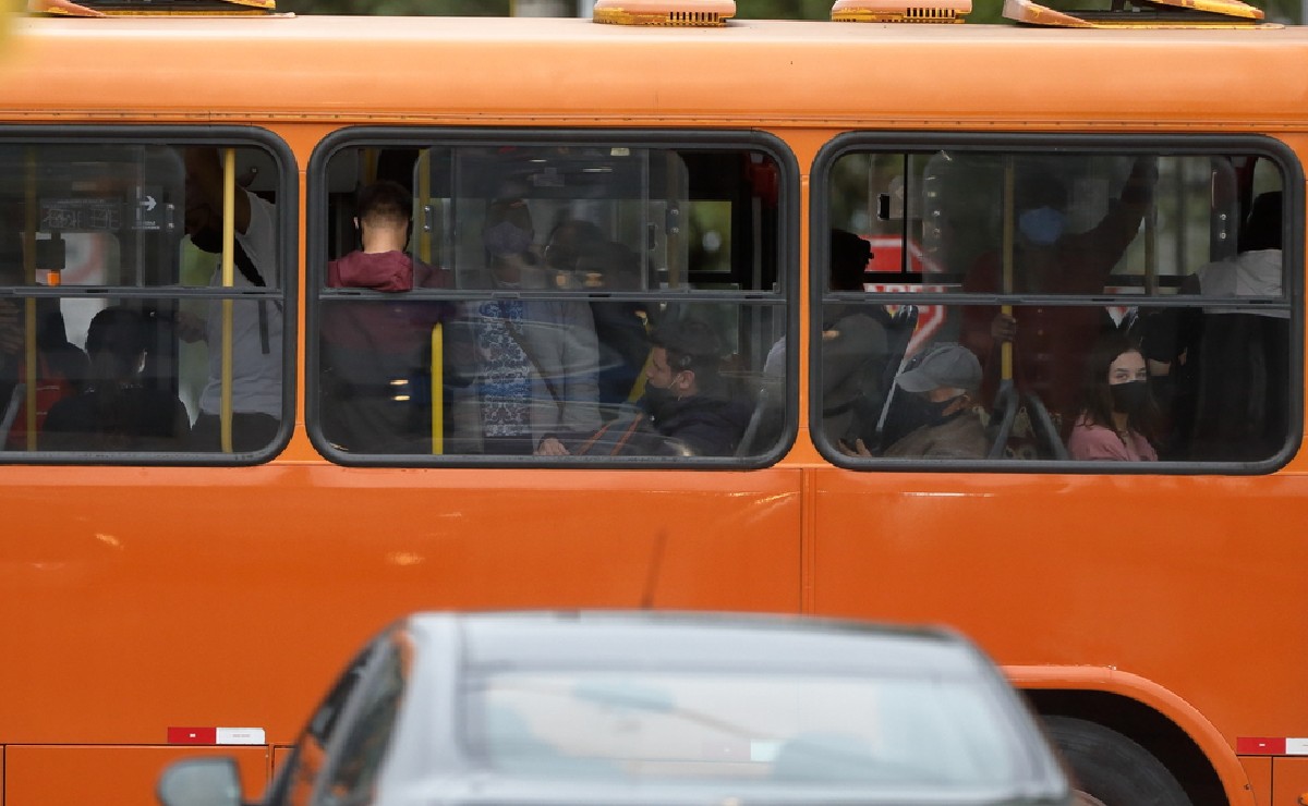 Lotação de ônibus durante a pandemia sempre foi algo da reclamação dos usuários, principalmente em tempos de pandemia.