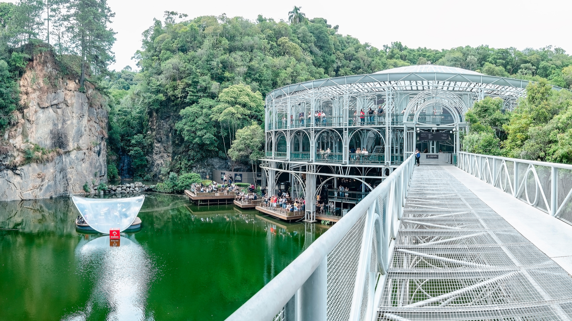 Cartão-postal da capital paranaense agora está protegido com produtos do catálogo HM Rubber. | Foto: Shutterstock