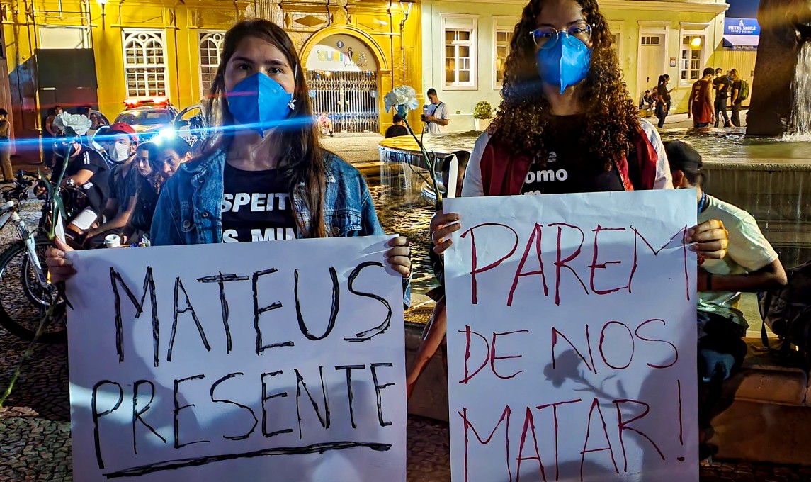 Amigos e parentes do jovem Matheus Noga, assassinado a tiros durante uma ação da GM pediam justiça.