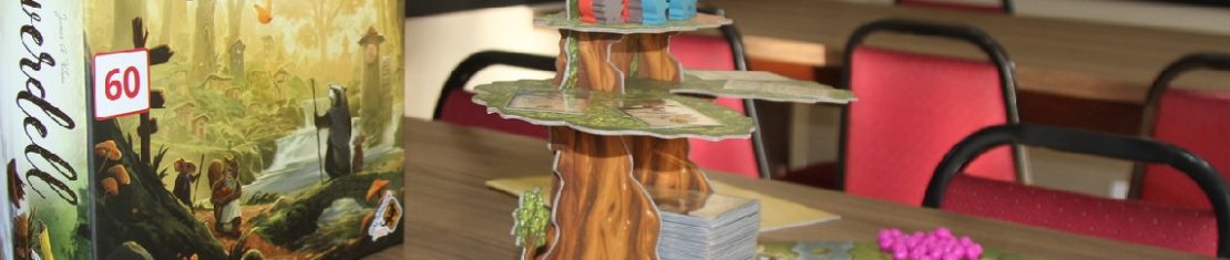 na Vila Celta o tabuleiro do Everdell, lançamento que, segundo a loja, vendeu bastante.