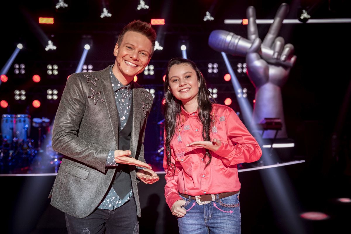 Maria Victoria e Michel Teló, finalistas do The Voice