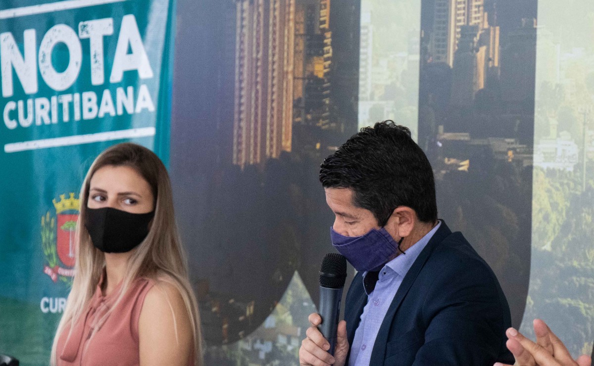 Programa Nota Curitibana sorteia prêmios em reais para quem coloca o CPF na nota em serviços.