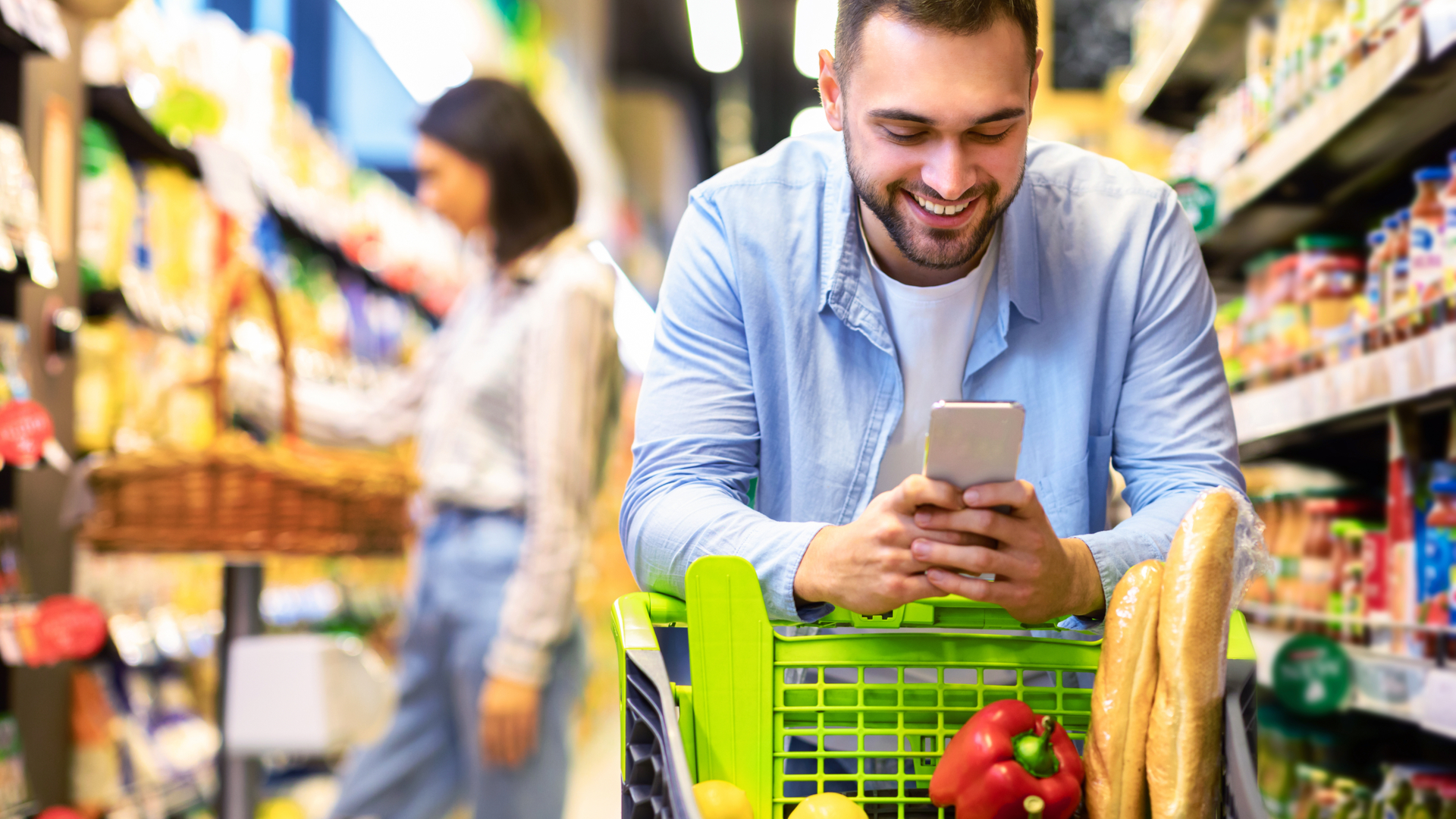 Hoje, o cliente consegue escolher como deseja comprar, presencialmente ou com alguns cliques. | Foto: Divulgação
