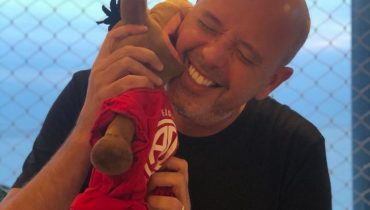 Alex Escobar vai comandar os cavalinhos do Fantástico.