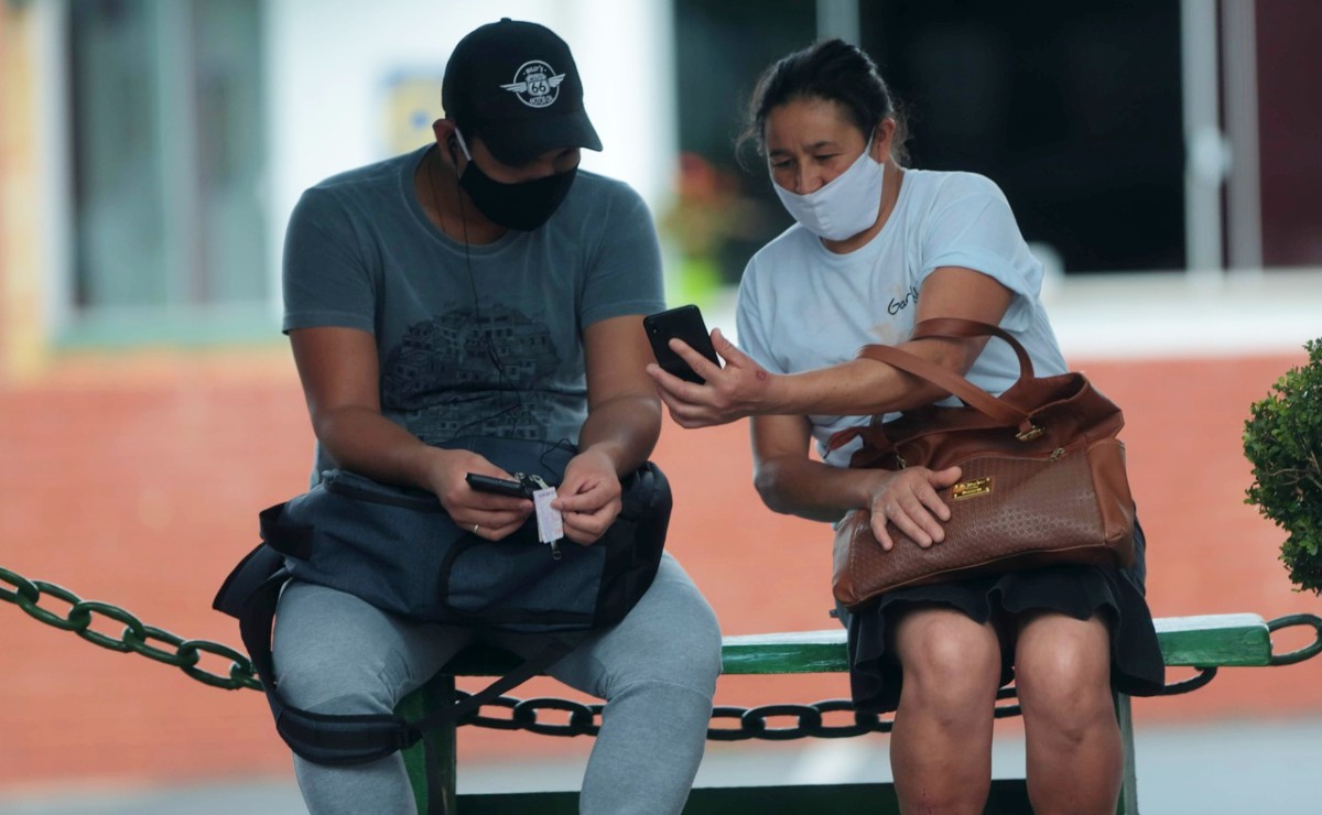 A flexibilização do uso de máscaras no Paraná pode ser avaliada pelo governo entre dezembro e janeiro de 2022.