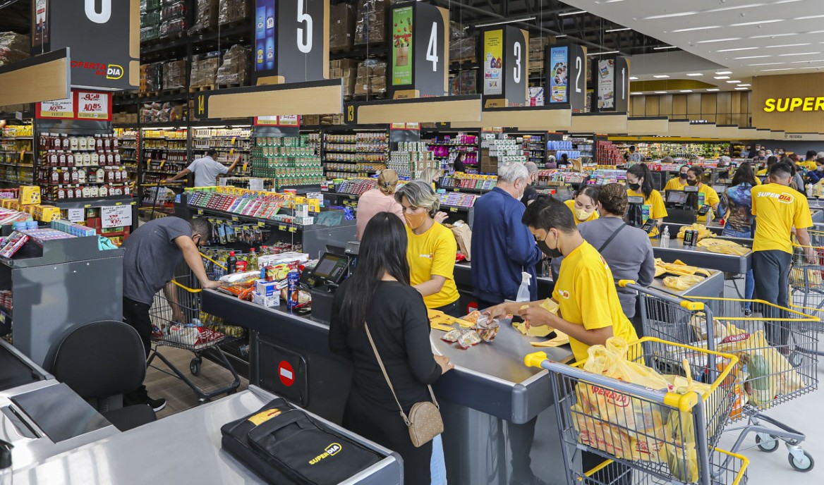 A loja fica no Novo Mundo e teve investimentos de R$ 25 milhões.