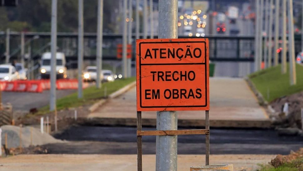 Linha Verde segue com trechos em obras quase 16 anos depois do seu começo.