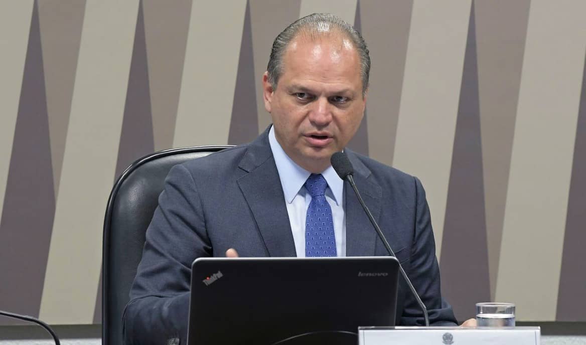 Denúncia diz que Ricardo Barros teria cobrado propina para viabilizar a compra pela Companhia Paranaense de Energia (Copel).