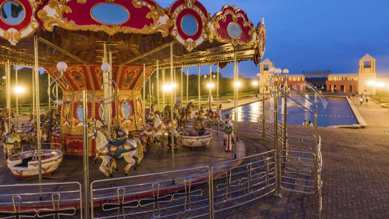 carrossel parque tanguá