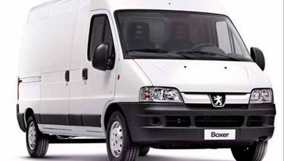 Van Boxer, da Peugeot, é um dos veículos no leilão. A imagem é ilustrativa e não representa o veículo leiloado.