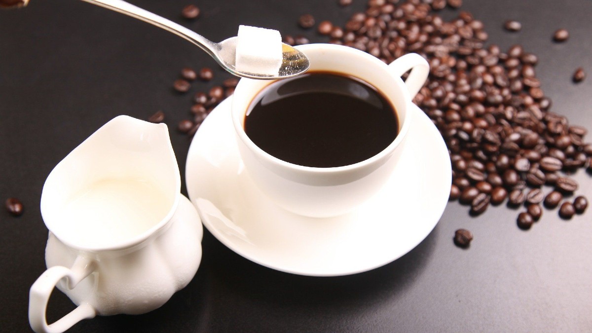 café e açúcar