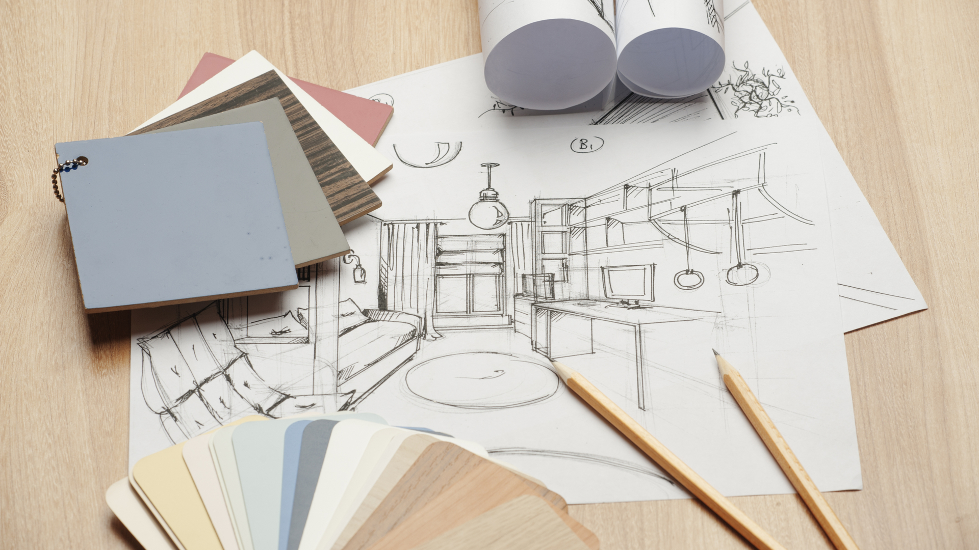 Após fazer o esboço do projeto a mão junto com o cliente, o marceneiro pode criar uma lista completa de módulos na plataforma CorteCloud. | Fonte: Shutterstock