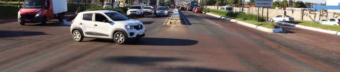 Trecho é complicado e palco de muitos congestionamentos, principalmente em épocas de feriados por conta da ligação da BR-376 com o litoral catarinense.