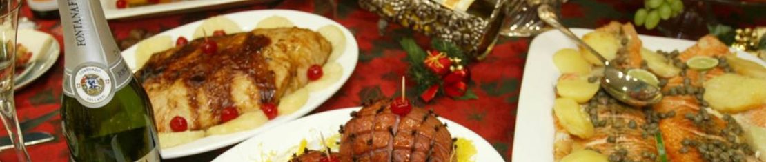 Curitiba tem estabelecimentos que promovem ceia de natal para quem não quer ter trabalho nenhum na noite de Natal.