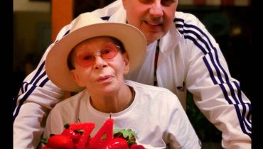 Rita Lee está tratando um câncer no pulmão.