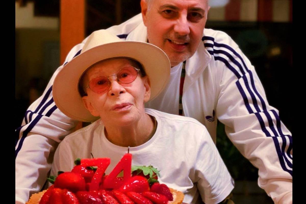 Rita Lee está tratando um câncer no pulmão.