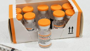 Doses da vacina na Pfizer pras crianças chegam ao Paraná.