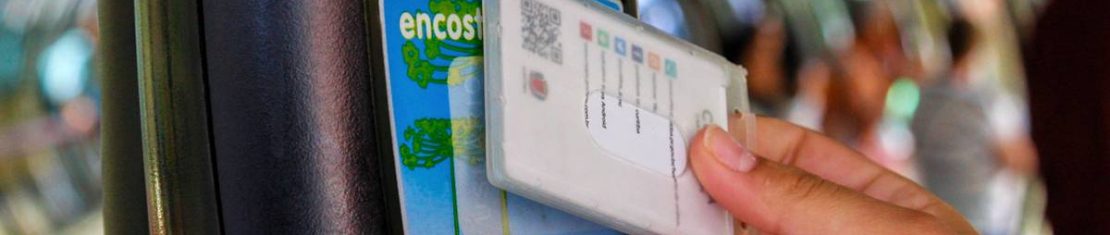 Mais dezoito linhas de ônibus de Curitiba passam a aceitar apenas cartão transporte.