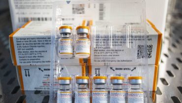 Vacinação de crianças de 5 a 11 anos começa nesta segunda-feira.