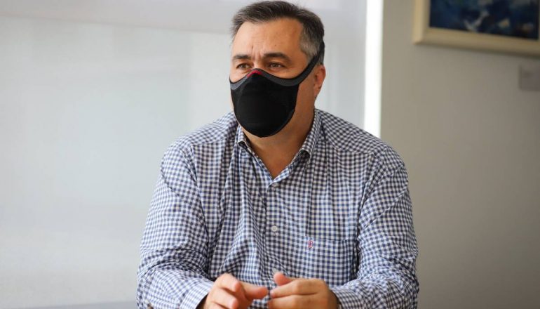 Beto Preto destacou a importância da vacina e os cuidados contra a ômicron. 