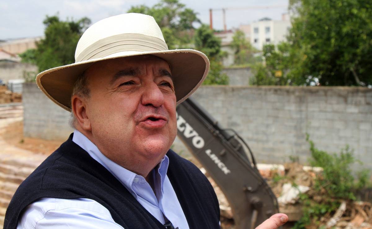 Rafael Greca passou por cirurgia em Curitiba.