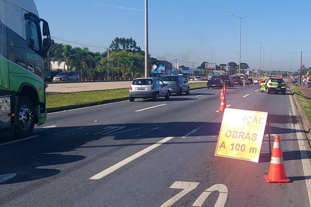 A Linha Verde normalmente já tira a paciência dos curitibanos e, desta terça-feira, duas faixas serão bloqueadas para reparos.